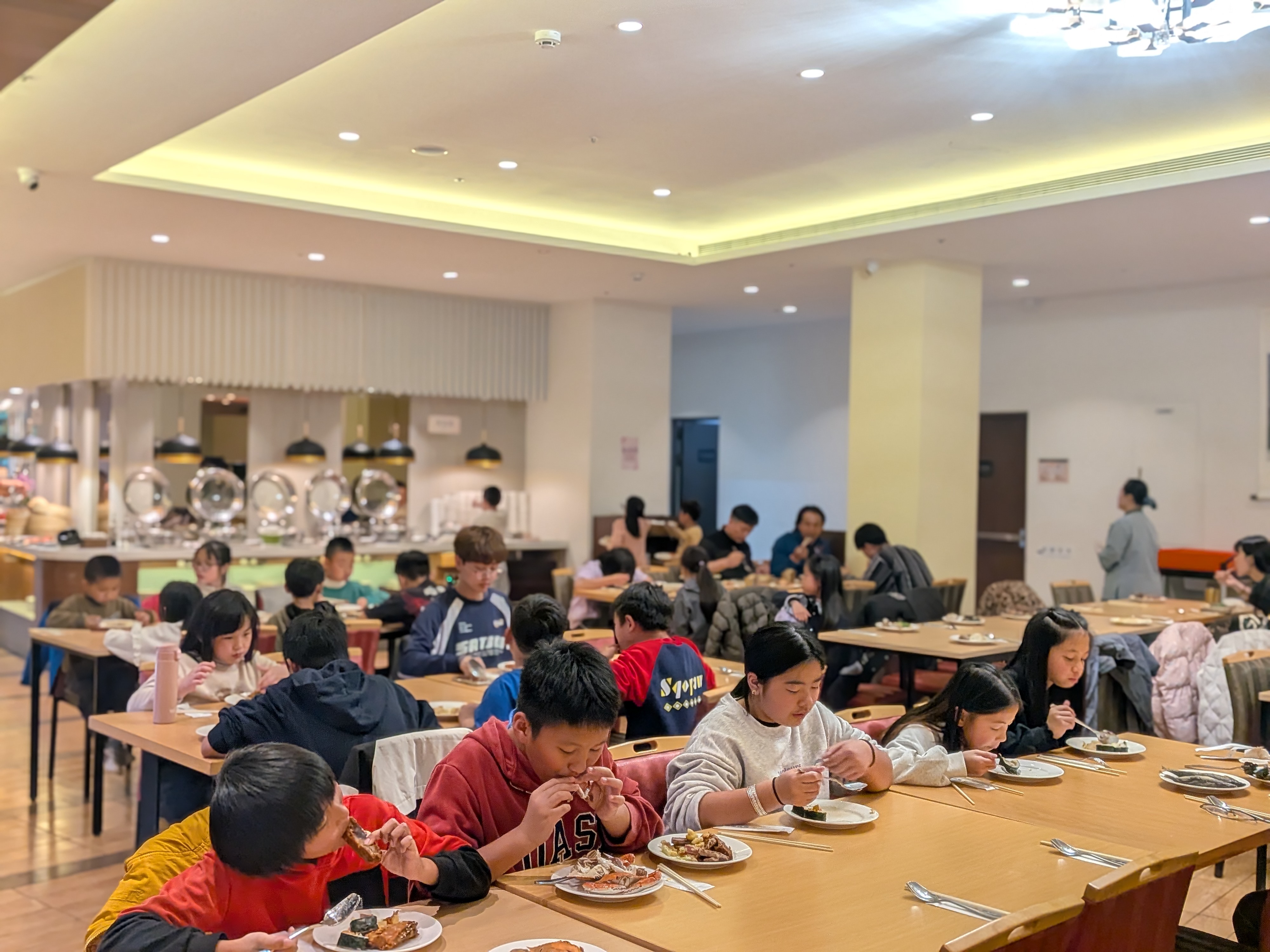 20260330平等國小兒童節餐會