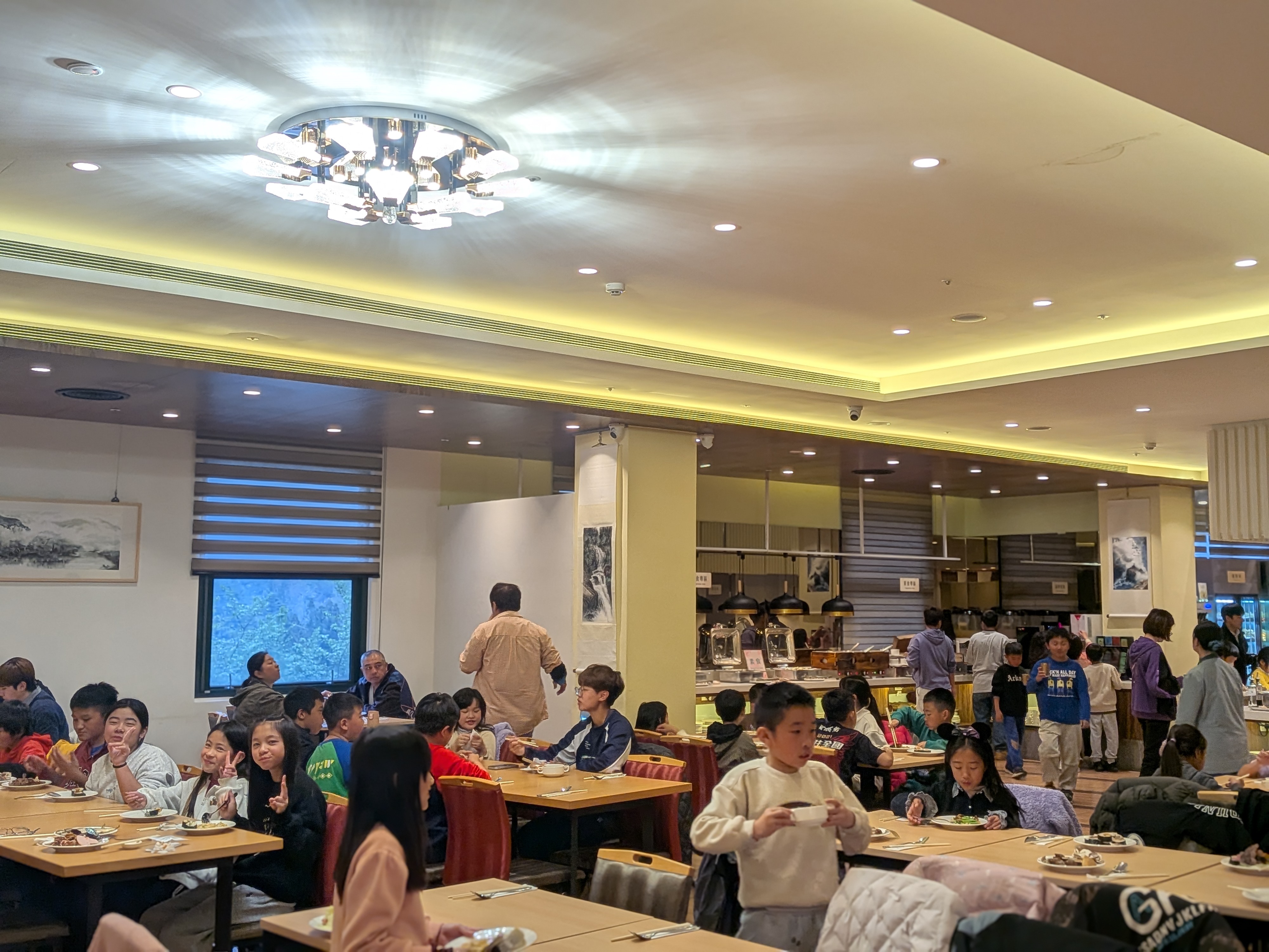 20260330平等國小兒童節餐會